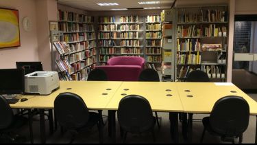 An image of the NFCA reading room in Western Bank Library.